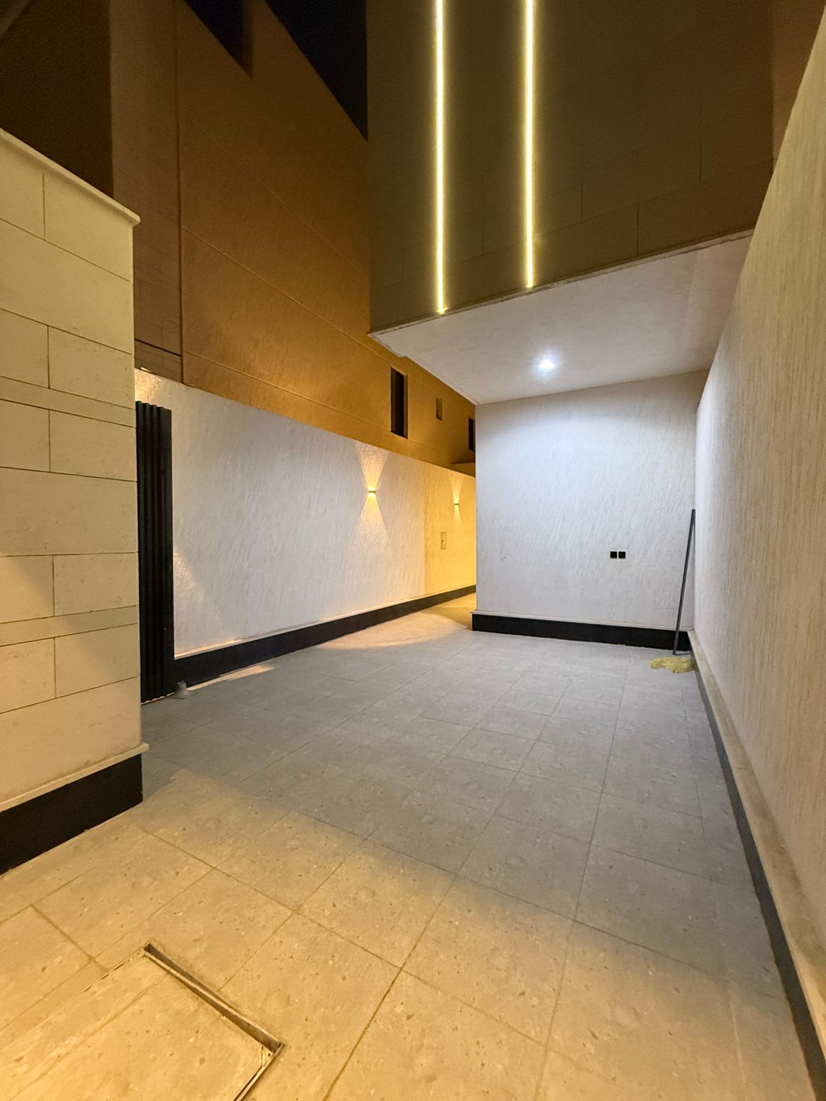 مشروع المونسية تاون هاوس دور ارضي